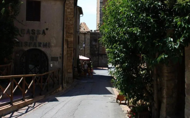 Strada Giulia 16