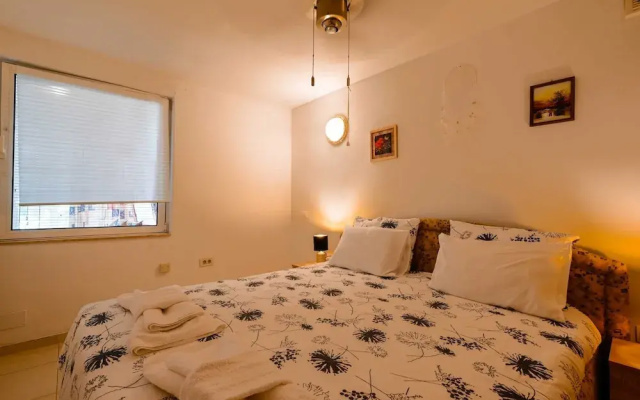 Classic and Smart Rovinj Apartment With Terrace