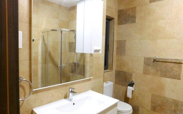 Отель With 2 Bedrooms in Għajnsielem, With Wonderful sea View, Furnished Terrace and Wifi Мальта, Айнсилем - отзывы, цены и фото номеров - забронировать отель With 2 Bedrooms in Għajnsielem, With Wonderful sea View, Furnished Terrace and Wifi онлайн ванная