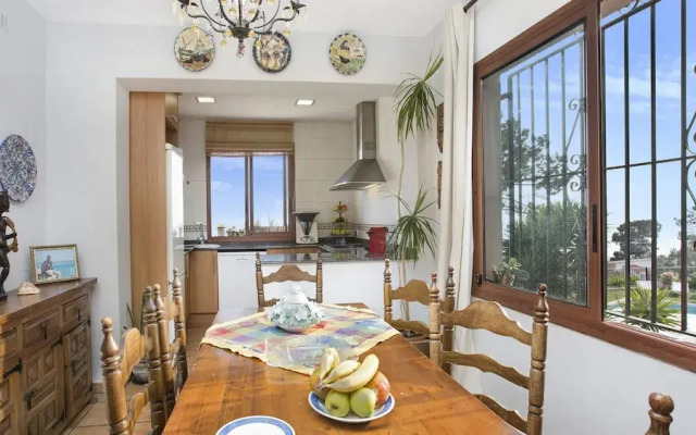 Villa in Costa Brava With Sea Views & Pool