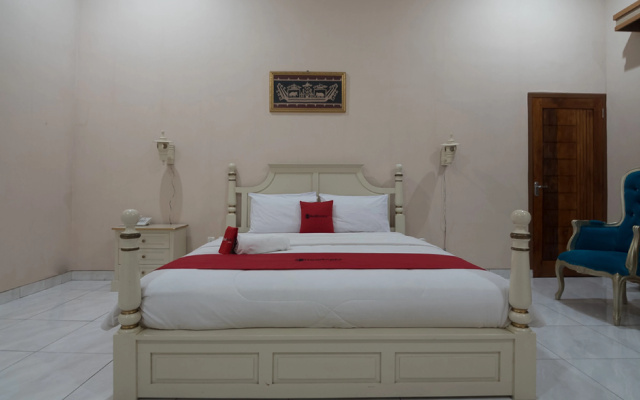 RedDoorz Premium @ Kahai Beach Lampung
