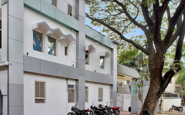 Hotel Sunshine By OYO Rooms