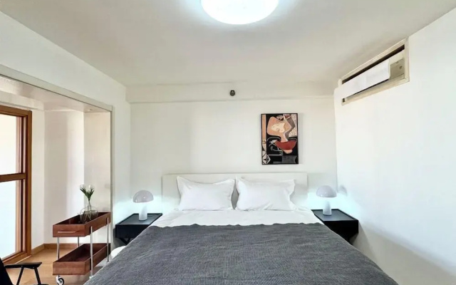 Beijing Hills & Hutong Family Retreat