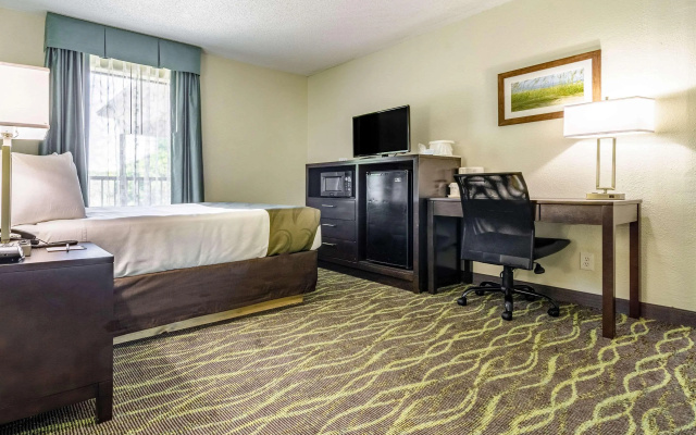 Quality Inn & Suites Creedmoor - Butner