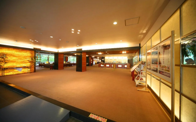Ooedo Onsen Monogatari Premium Yamanaka Grand Hotel