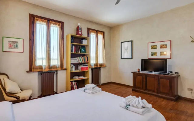 Villa in Castelbelforte Near Lago di Garda