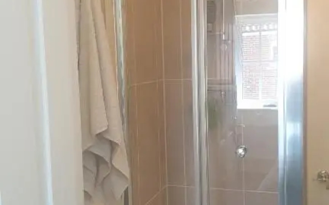 Sunshine Room (Adults Only)