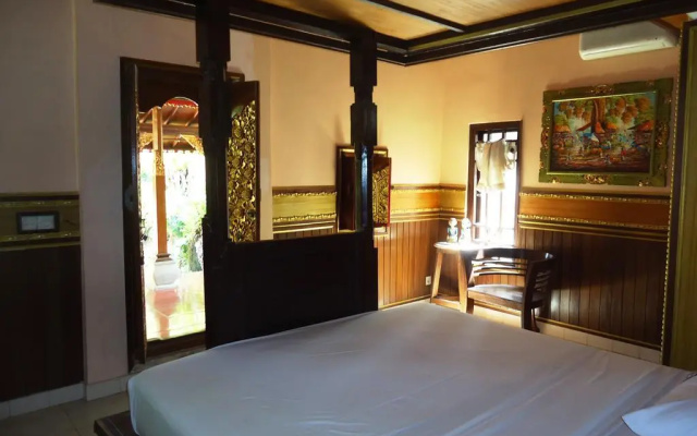 Wahyu Bungalow And Restaurant