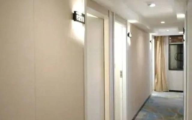 Kate Hotel (Guangzhou Dadao Yangxu Metro Station)