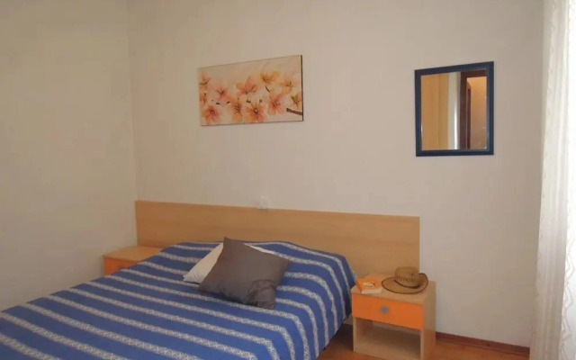 Villa With Private Garden and Barbeque - Beahost
