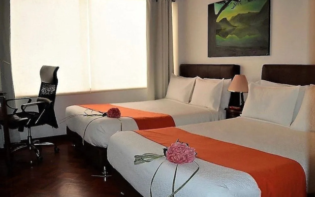 Aparta Suite Casa Regis