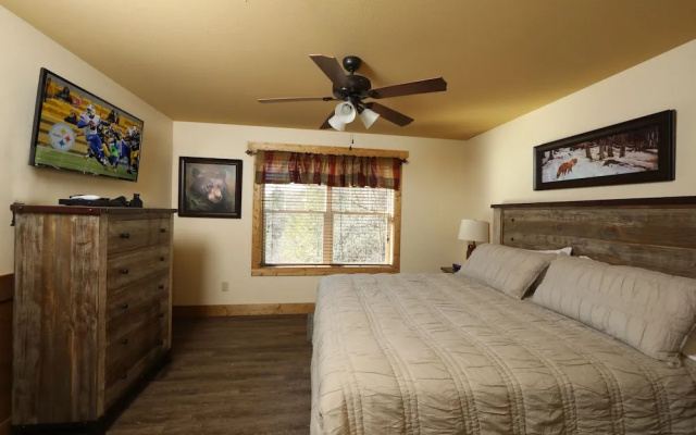 Splash Time Cinema - Six Bedroom Chalet
