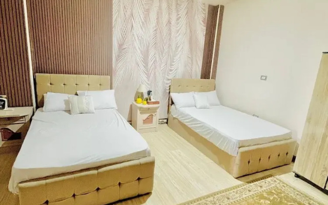 The King Narmar Hotel