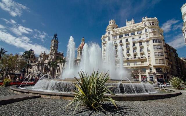 Отель Apartamentos Wallace Valencia Испания, Валенсия - отзывы, цены и фото номеров - забронировать отель Apartamentos Wallace Valencia онлайн вид на фасад