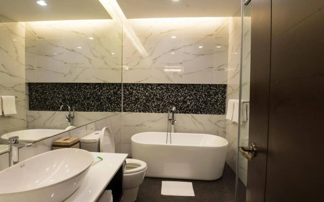Lenox Hotel