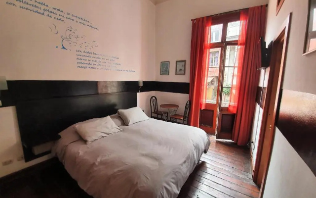 Maki Hostel Valparaiso