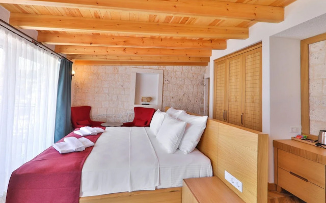 Atalante Hotel
