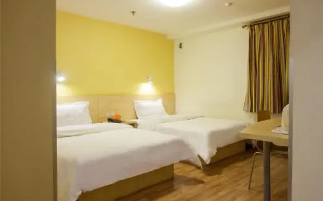 7 Days Inn Shenzhen Dongmen Pedestrian Street Shaibu Subway Station Branch