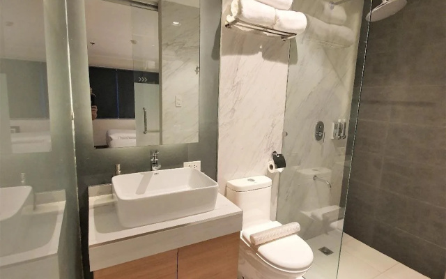 Real Suites