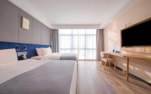 Lan Ou Shangpin Hotel (Hongjundu Square Branch)
