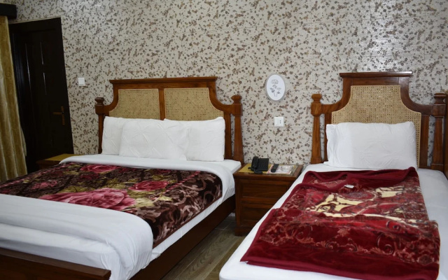 Dream Land Hotel