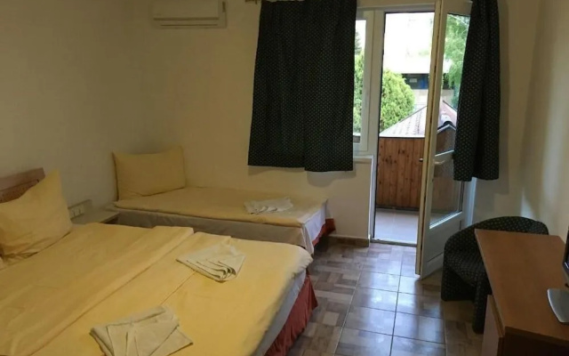 Fenyves Hotel