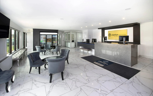 Clarion Pointe