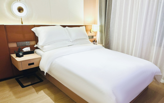 Ritz Star City View Residence
