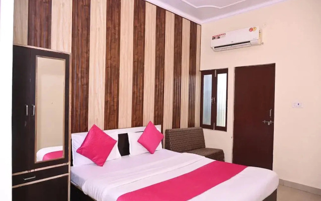 Hotel Pavitri | 5 Min Walk Kashi Vishwanath