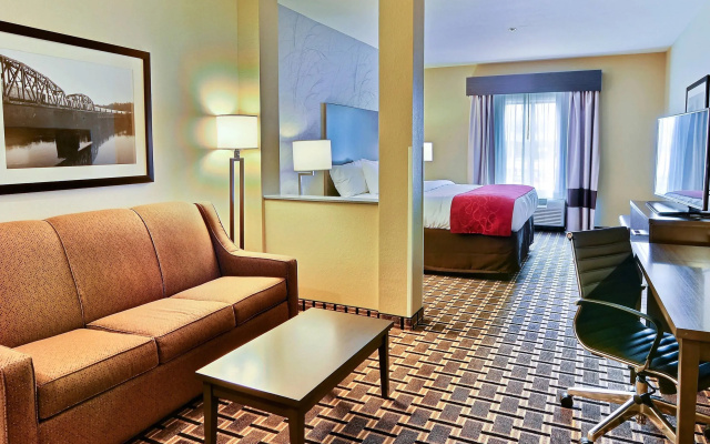 Comfort Suites Uniontown