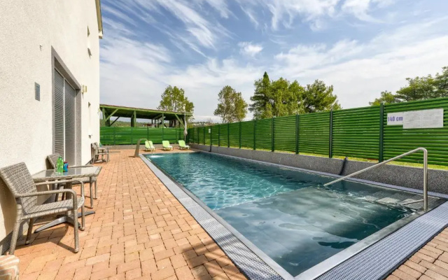 Batimat Apartments