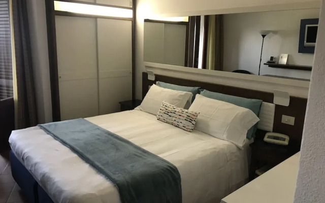 Piccolo Hotel