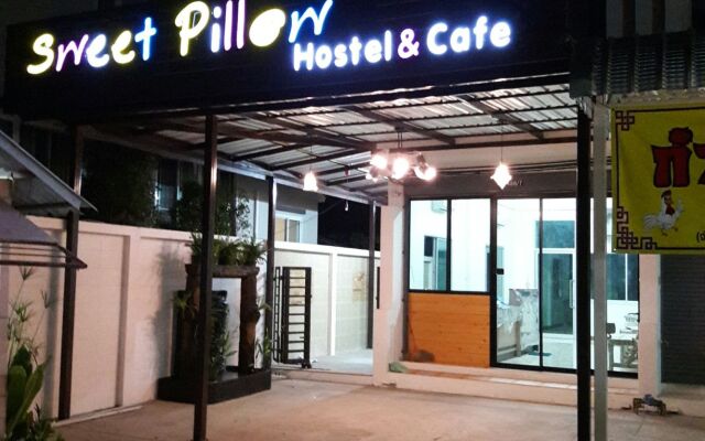 Sweet Pillow Hostel & Café Бангкок вид на фасад