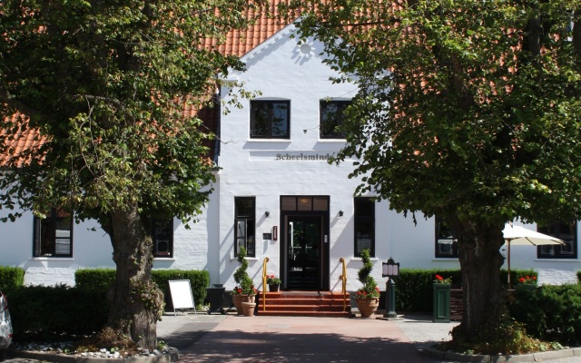 Hotel Scheelsminde вид на фасад