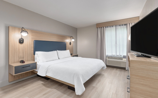 Candlewood Suites Houston (The Woodlands) by IHG