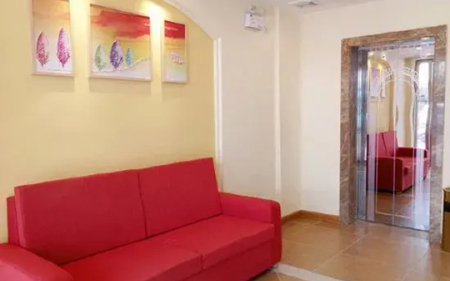 Home Inn (Luoding Dagang East Road)
