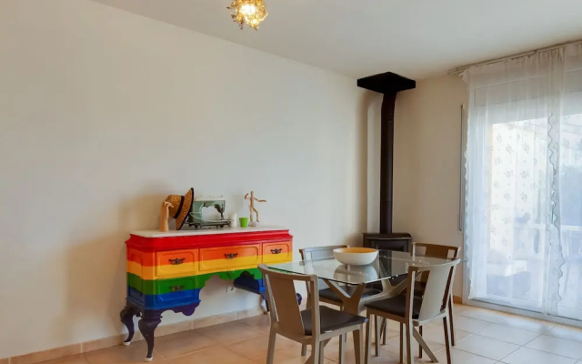 Quaint Holiday Home in Vilacolum With Swimming Pool
