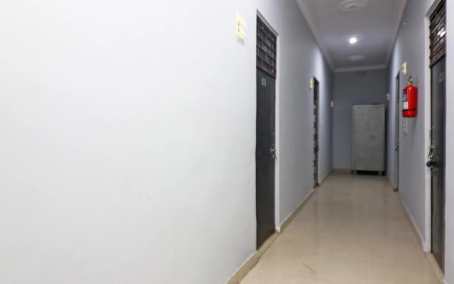 OYO 35725 Hotel Mulaqat