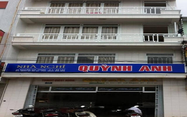 Отель Quynh Anh Guest House Далат вид на фасад