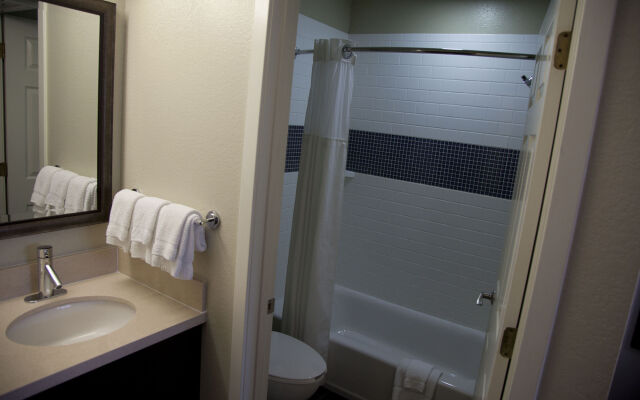 Staybridge Suites Torrance/Redondo Beach 0