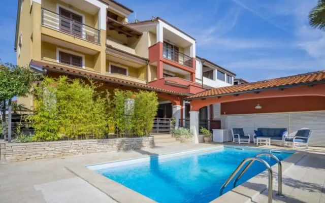 Villa Rossella 1 Two-bedroom Ap Achilea
