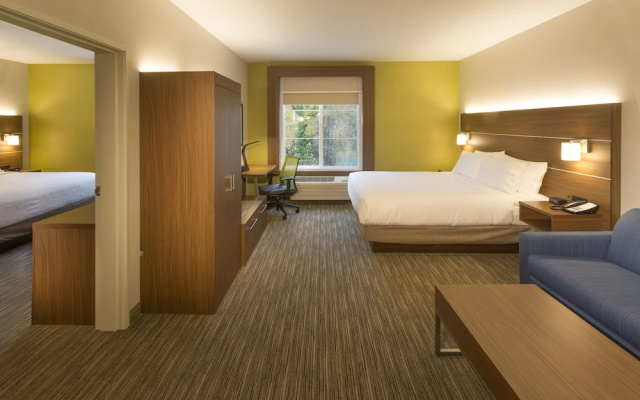 Holiday Inn Express And Suites Seattle South Tukwila