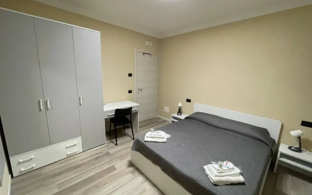 Casa Alone