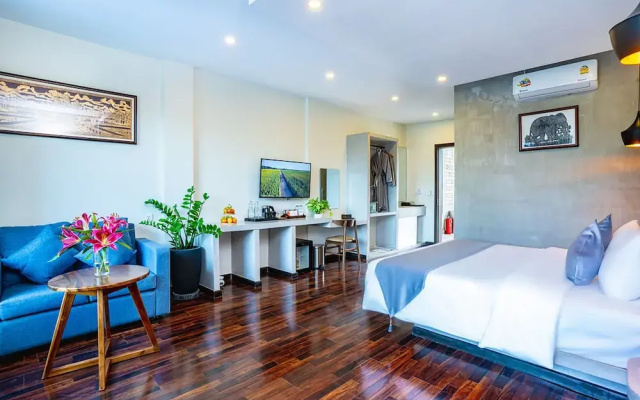 Rainforest Hotel by NSUN