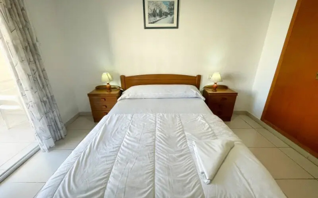 Apartamentos Azahar 3000