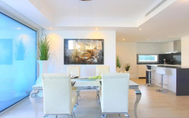 2288 new modern penthouse with privat pool