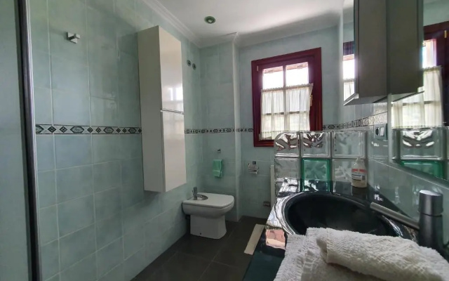 Casa familiar con jardín “Arana Etxea” EBI01207