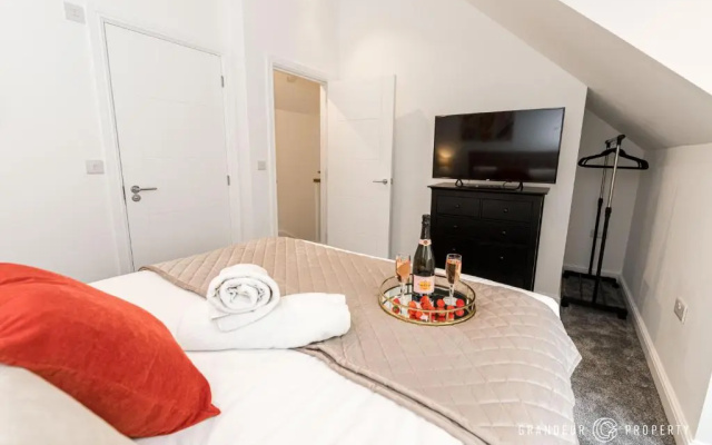 Stunning and Modern 3Bed, Town Centre Poole, Parking