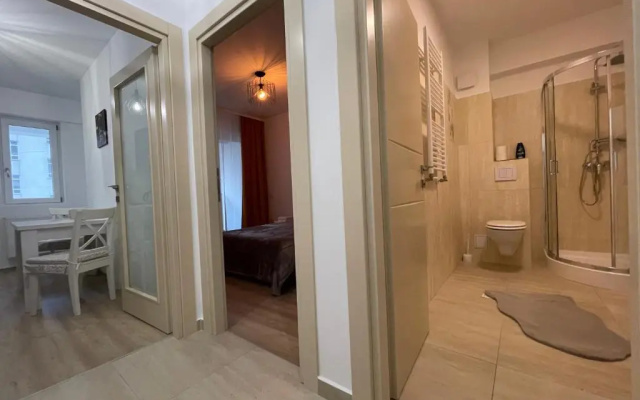 Luxury Q Residence Near Center