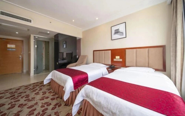Yiyang City 100 Hotel